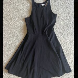 Olsenboye Size 7 Juniors Sleeveless Black Dress